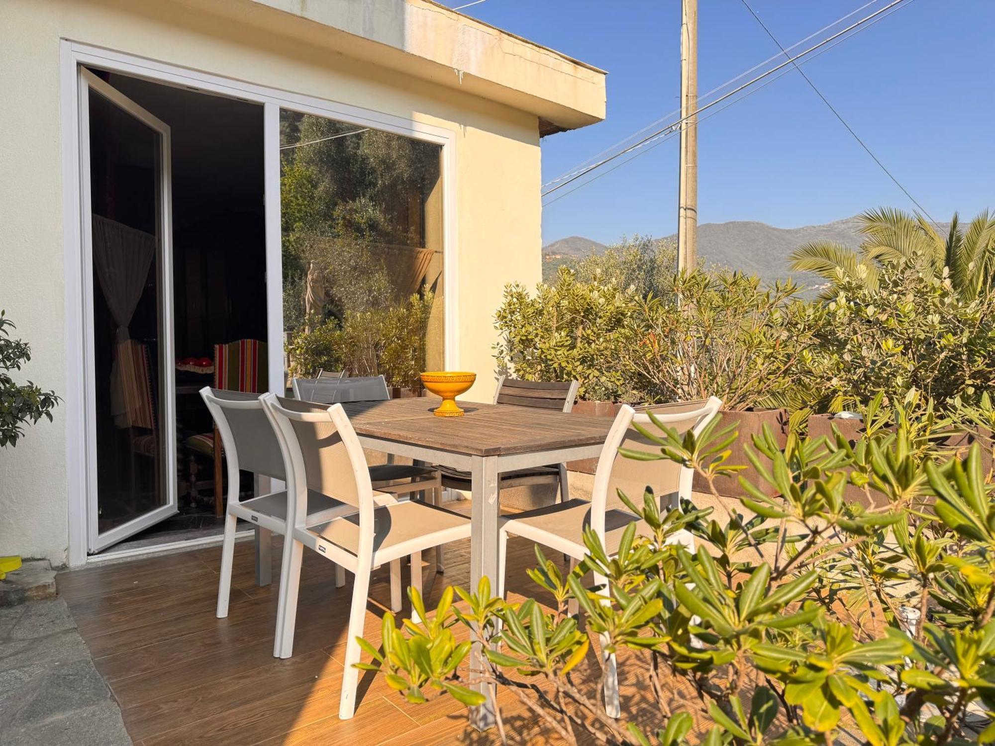 Vila Casa Bisou Italia Wifi Et Parking Free Privato Diano San Pietro Exteriér fotografie