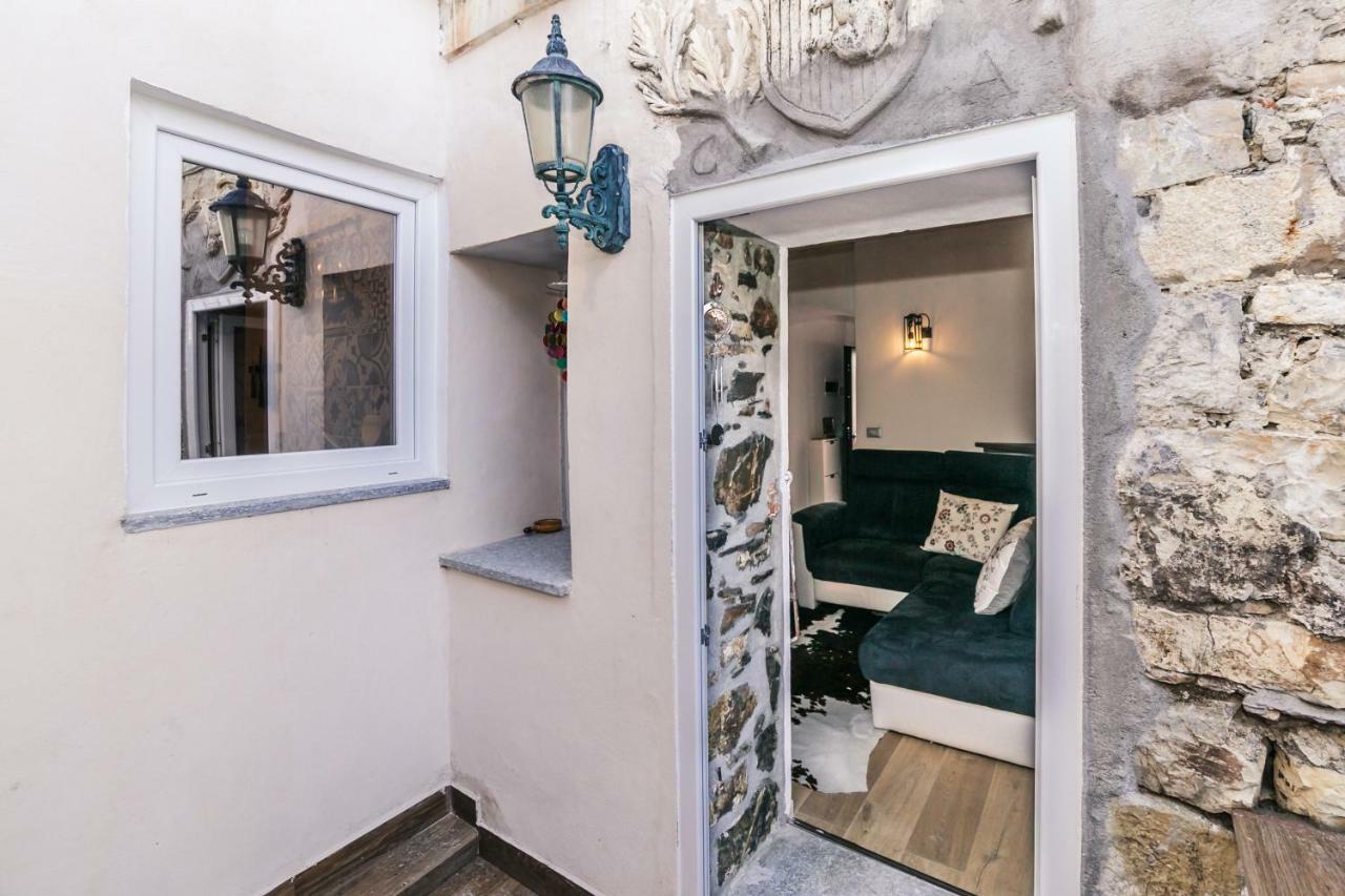 Vila Casa Bisou Italia Wifi Et Parking Free Privato Diano San Pietro Exteriér fotografie